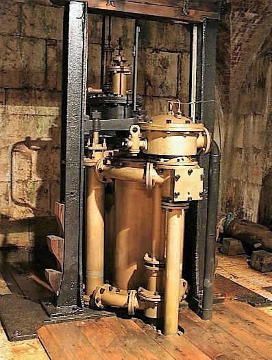 Datei:Wassersäule.jpg