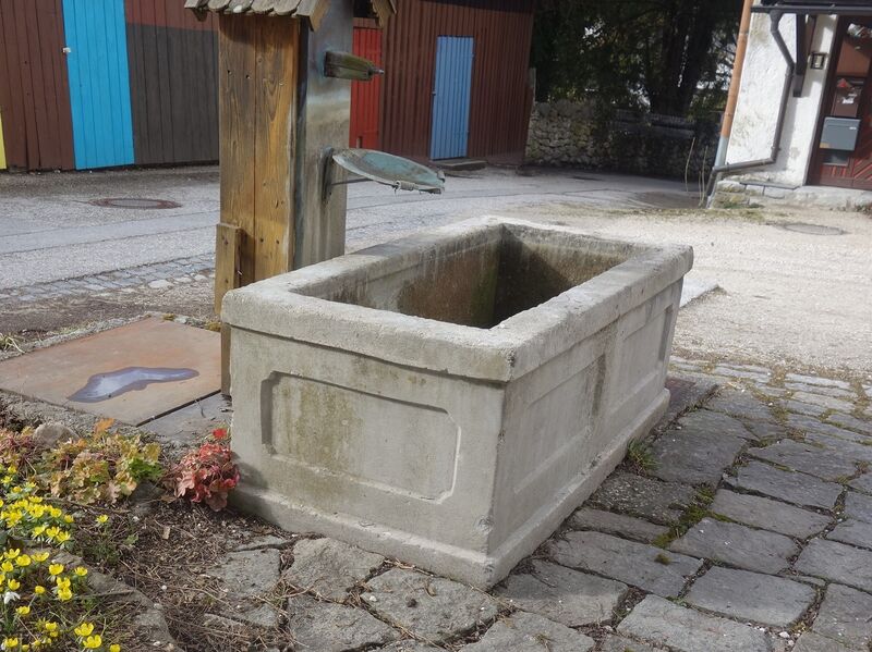 Datei:Brunnen Schloss Oberhausen.JPG
