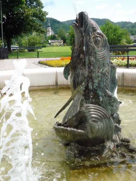 Datei:Fischbrunnen.JPG