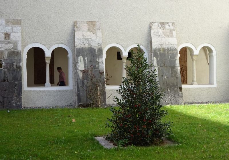 Datei:Kreuzgang3.JPG