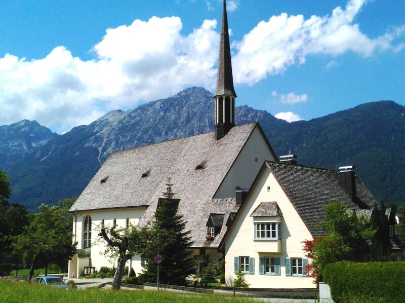 Datei:Kirche Bayerisch Gmain.jpg