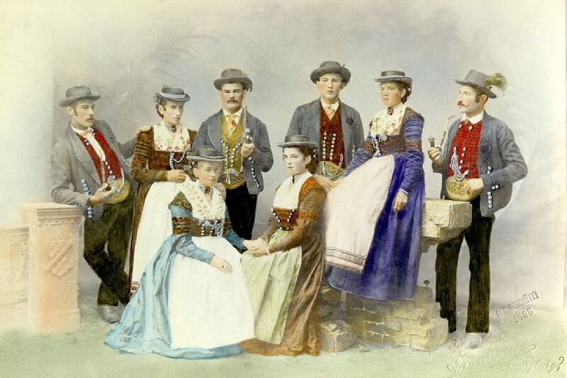 Datei:Trachtenzug 1895.jpg