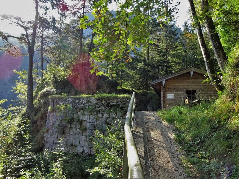 Datei:Infohütte.JPG
